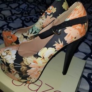 Maryjane high heels